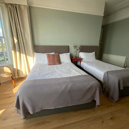 Rolling Wave Guesthouse Bundoran Esterno foto