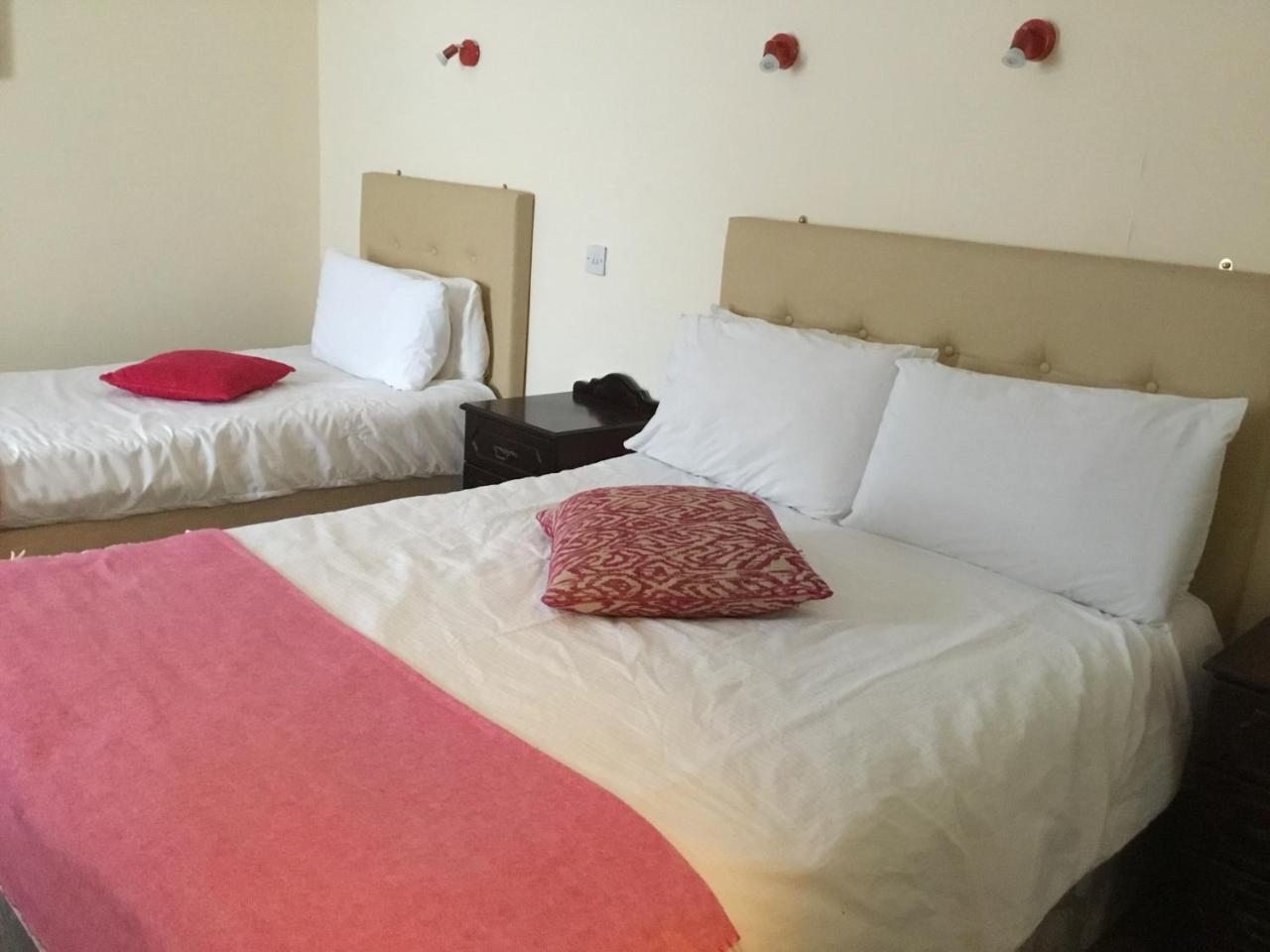 Rolling Wave Guesthouse Bundoran Esterno foto