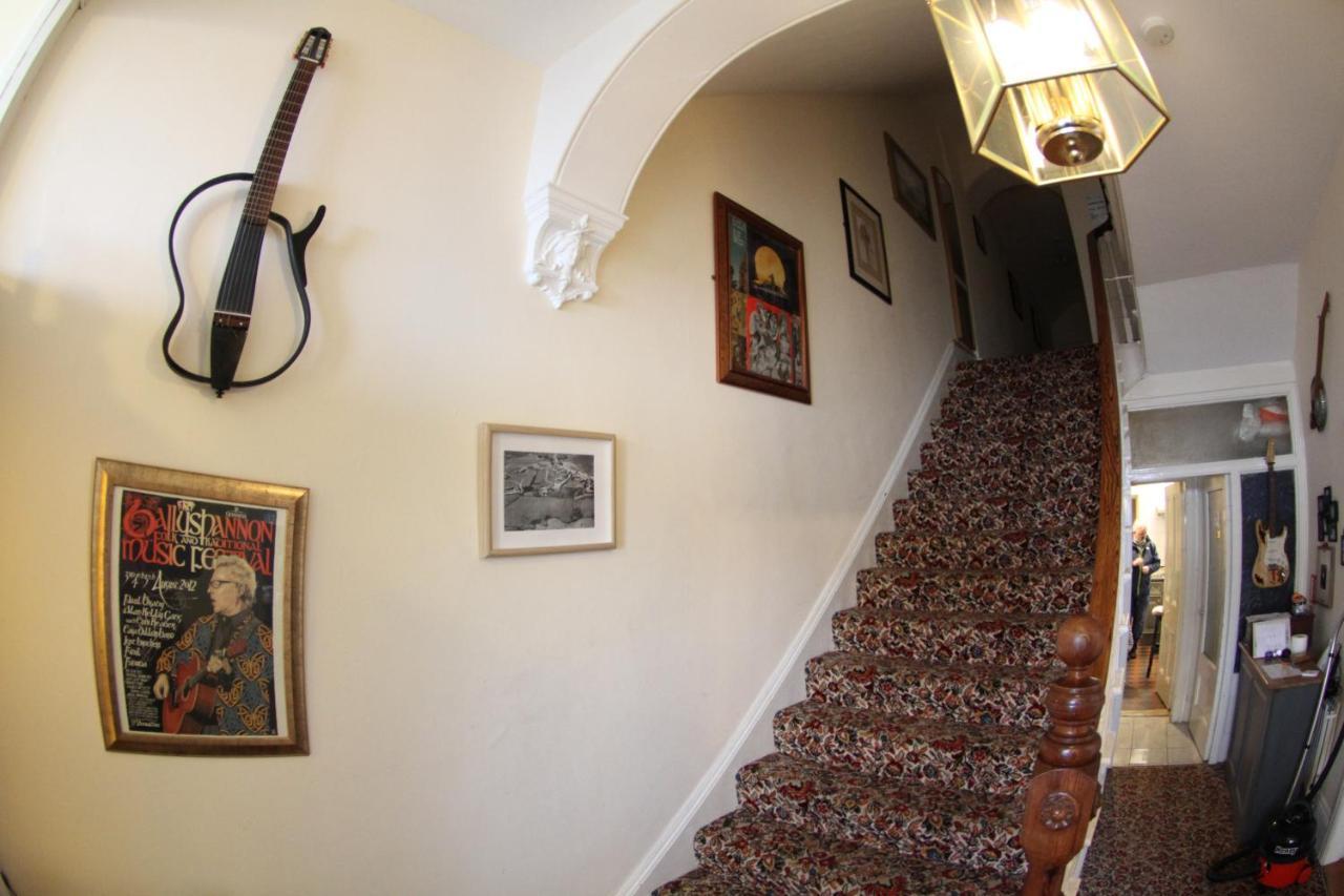 Rolling Wave Guesthouse Bundoran Esterno foto